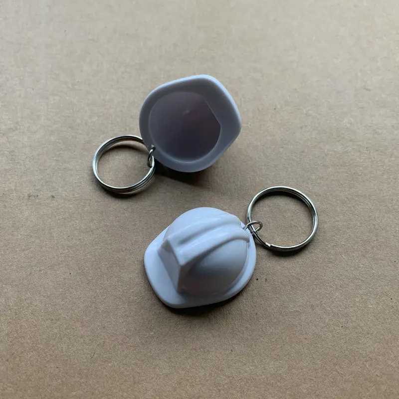 3D safety helmet keychain key  - Heavy Equipment Key Ring recension och pris