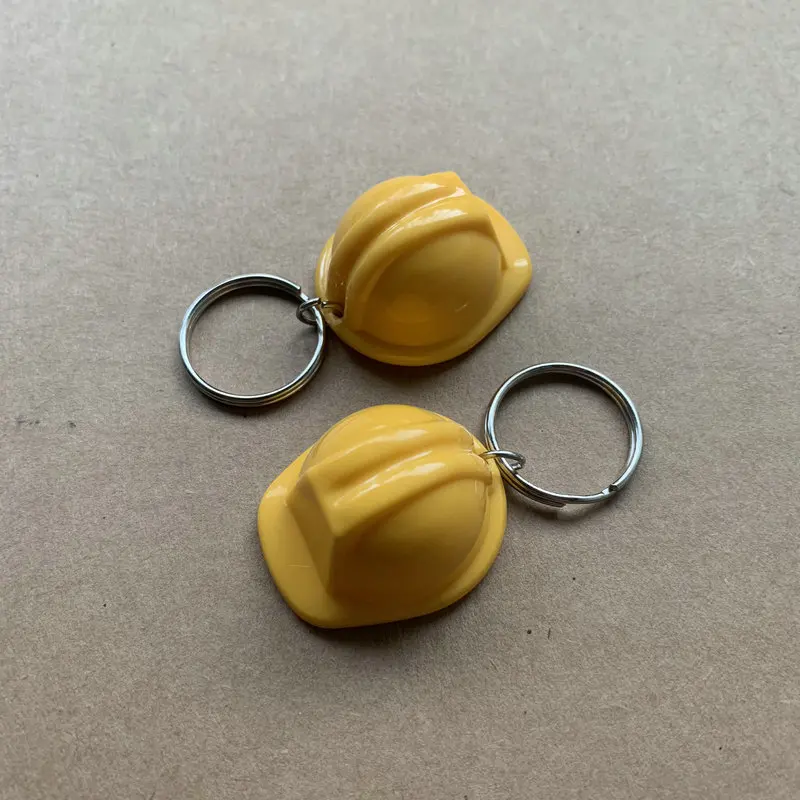 3D safety helmet keychain key  - Heavy Equipment Key Ring recension och pris